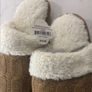 The Royal Standard Women's Tan Slippers